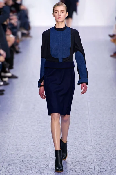 Look 19